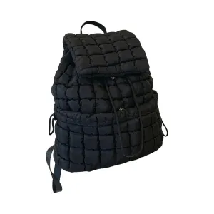 Amanda | Spacious lightweight nylon travel backpack with drawstring
