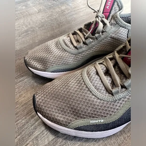 Ariat Ignite Eco Upper Mesh Lace Up Olive Green &amp; Pink Athletic Shoe - Size 9.5