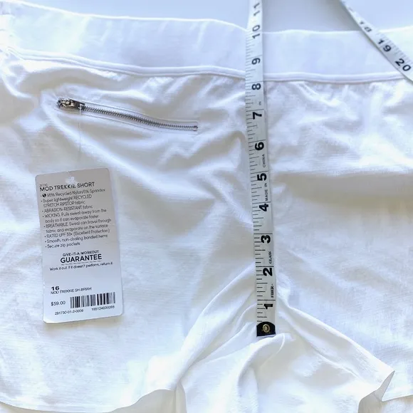 ATHLETA MOD TREKKIE SHORT