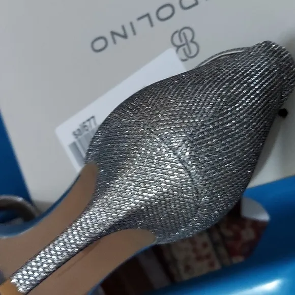 Bandolino Madia Women's Gold Sandal 9.5