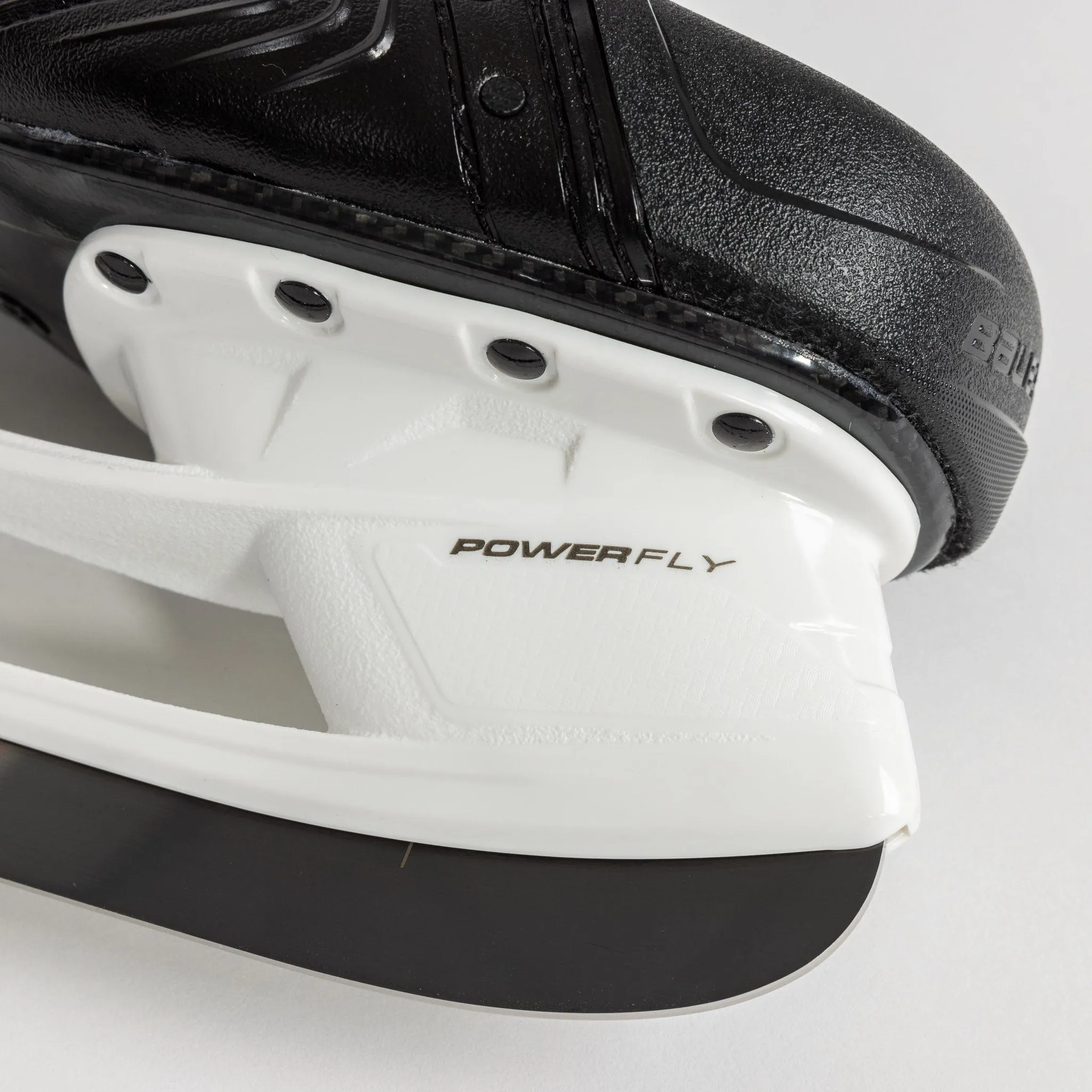 Bauer Vapor HyperLite 2 Senior Hockey Skates
