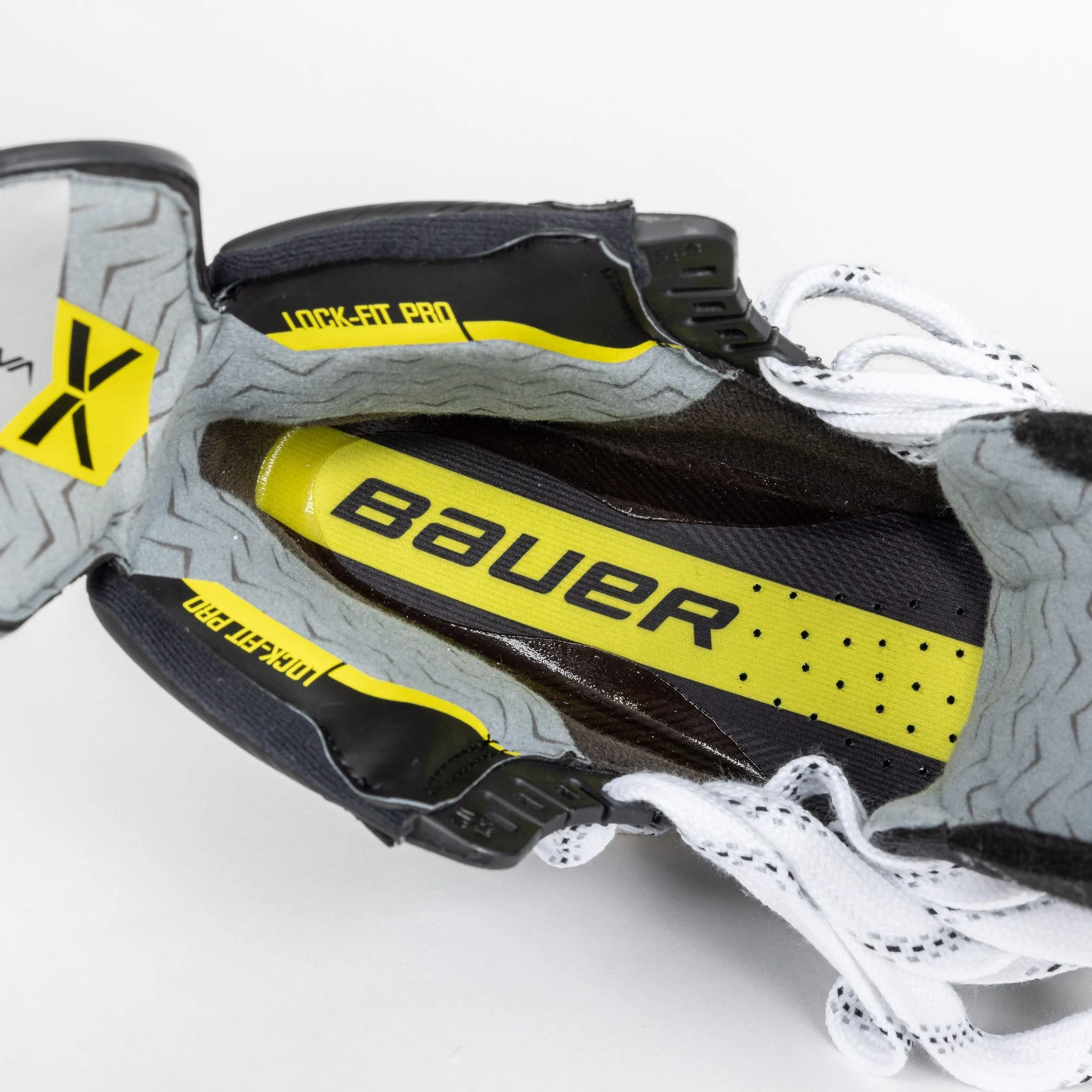 Bauer Vapor HyperLite 2 Senior Hockey Skates