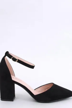 Block heel pumps