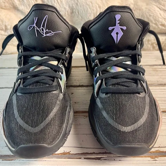 CLEAN Size 8 - Nike Kyrie Irving Infinity Black Metallic Silver Basketball Shoe