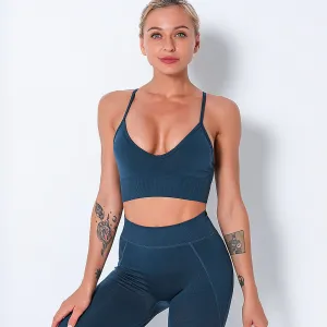 Crack Minimal Seamless Sports Bra