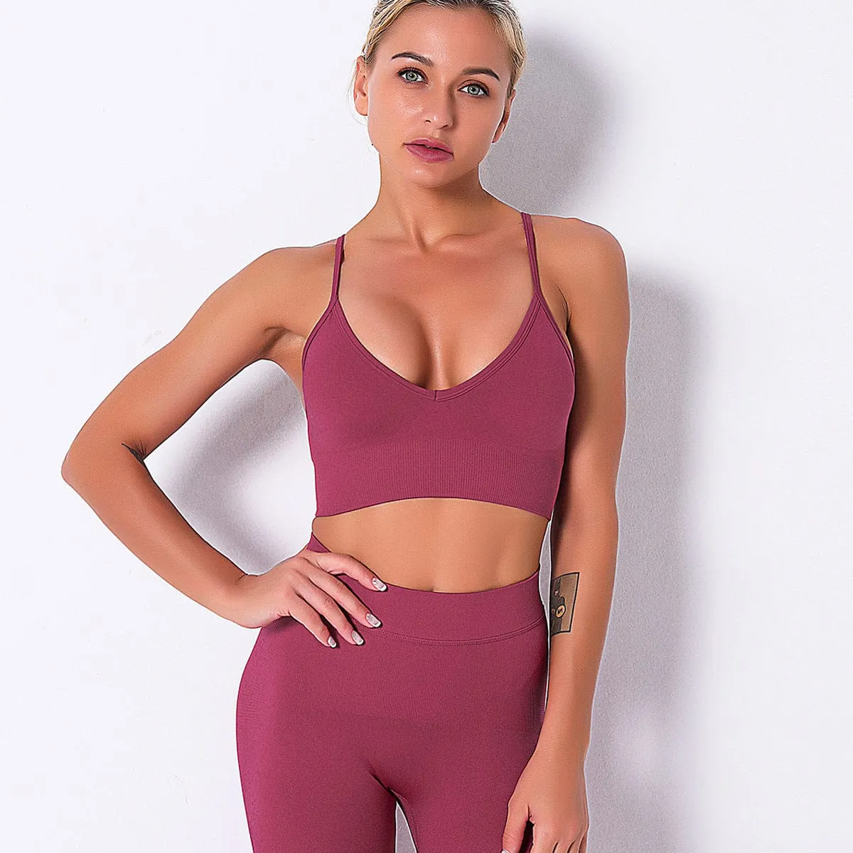 Crack Minimal Seamless Sports Bra