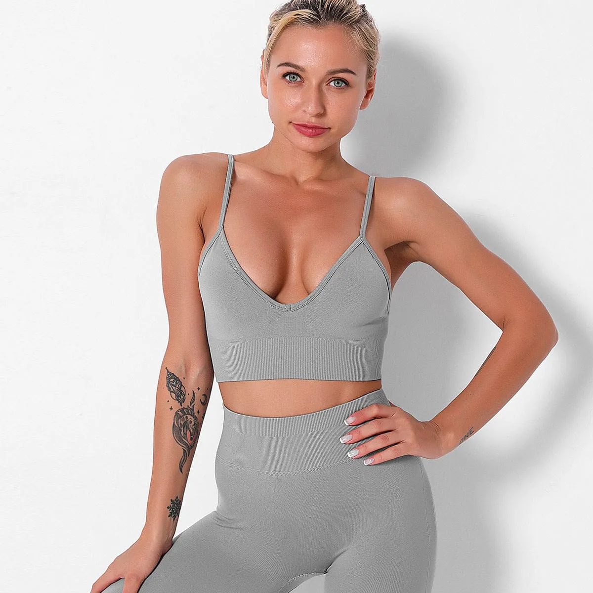 Crack Minimal Seamless Sports Bra