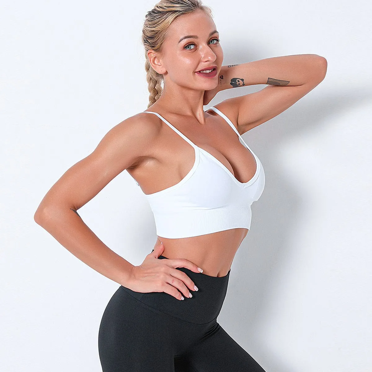 Crack Minimal Seamless Sports Bra