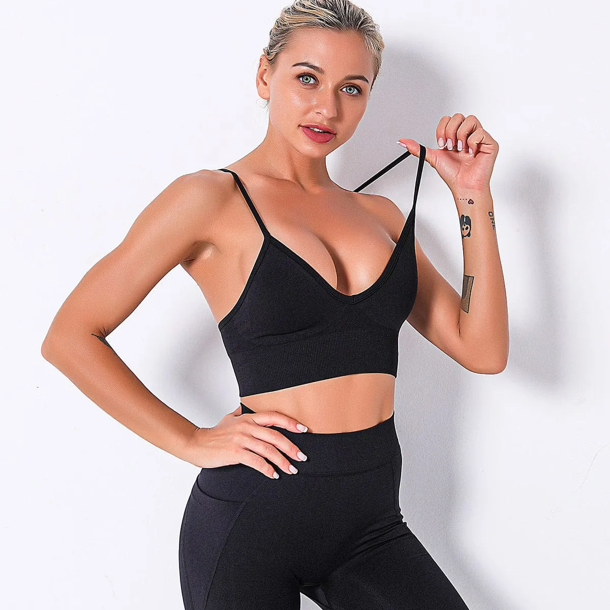 Crack Minimal Seamless Sports Bra