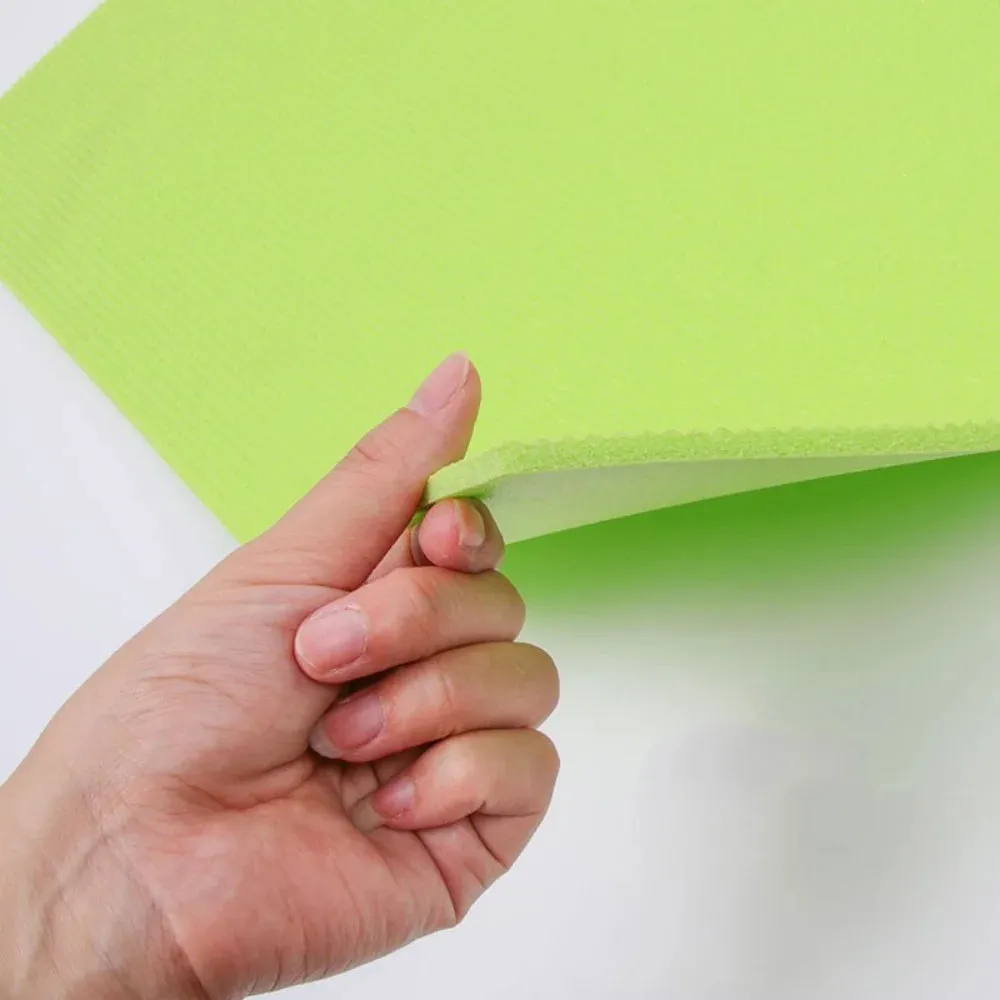 Foldable Non-Slip Yoga Pilates Mat | Jellajelly.com