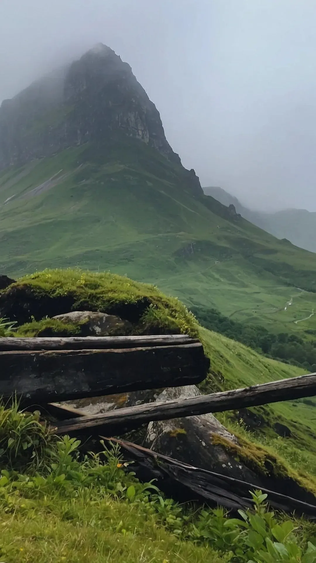 Majestic Mountain Moments: 15 Stunning Peaks to Photograph**  
**