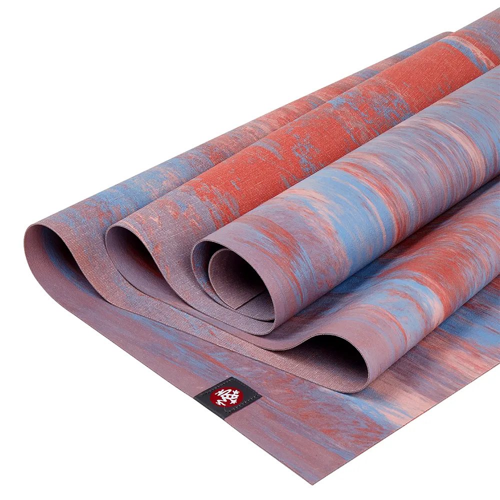 Manduka eKO® Superlite Travel Yoga Mat 1.5mm - Deep Coral Marbled
