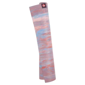 Manduka eKO® Superlite Travel Yoga Mat 1.5mm - Deep Coral Marbled