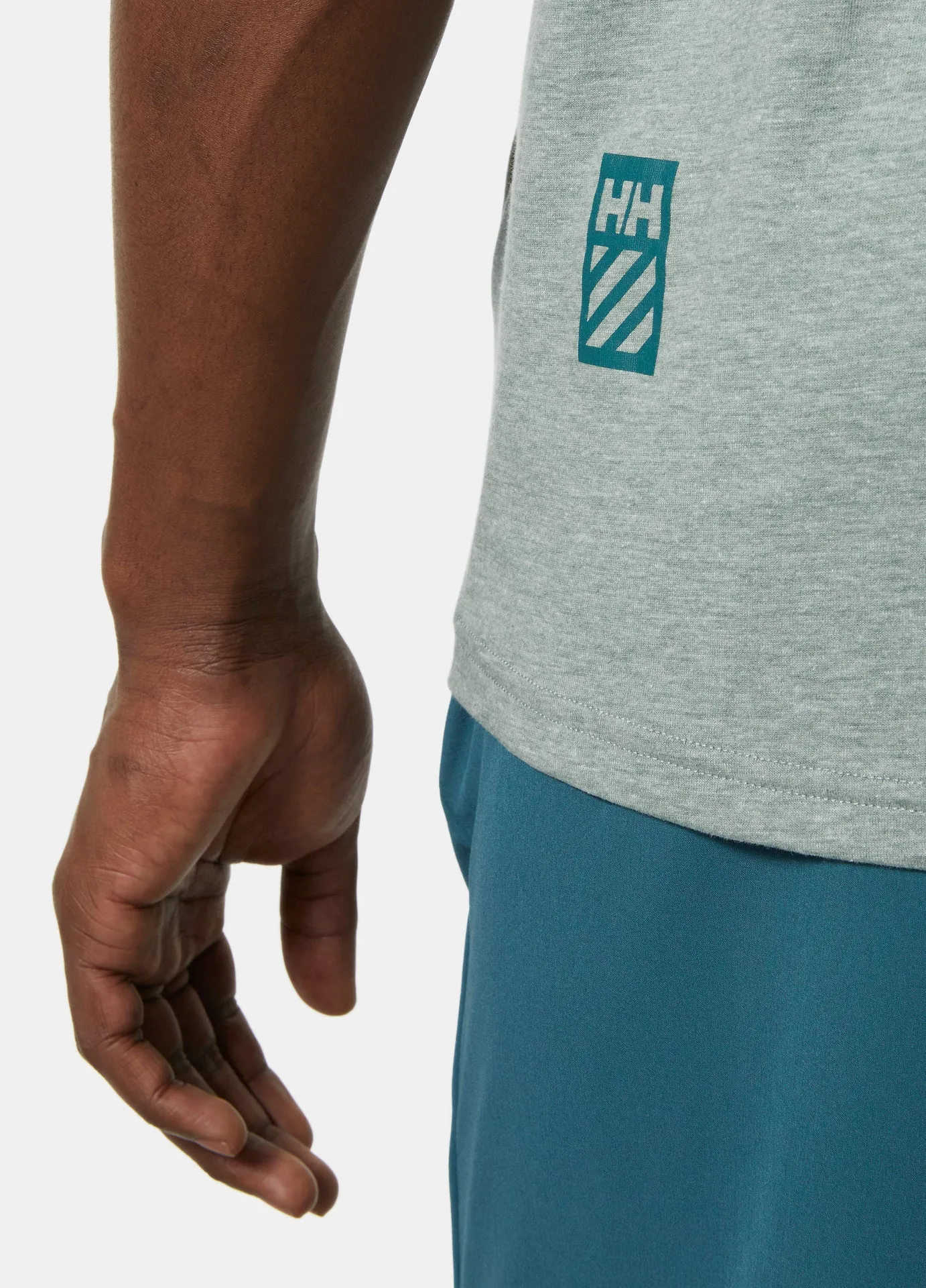 MEN'S HH TECH LOGO T-SHIRT - CACTUS