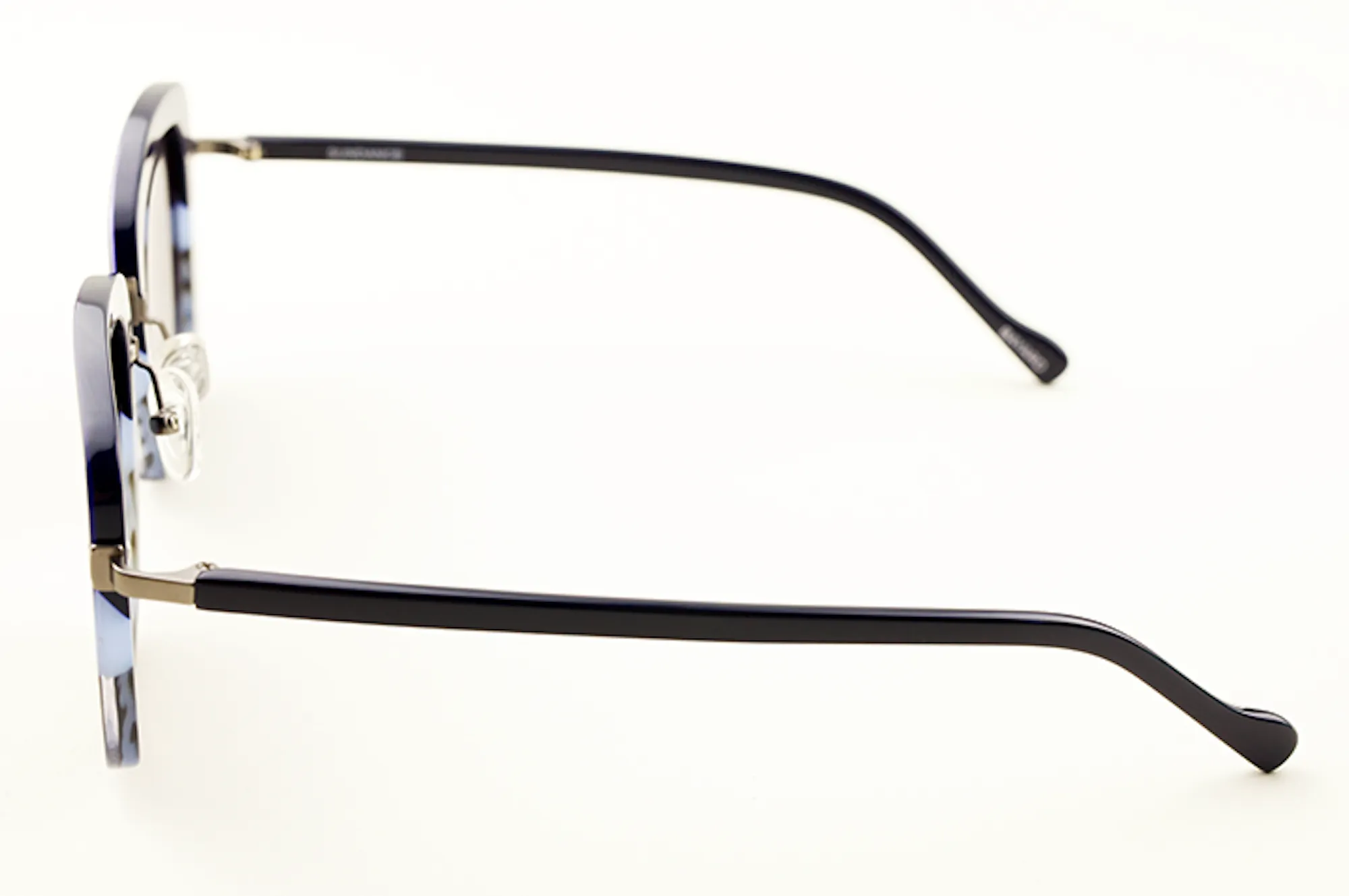Mott & Bayard Sundace