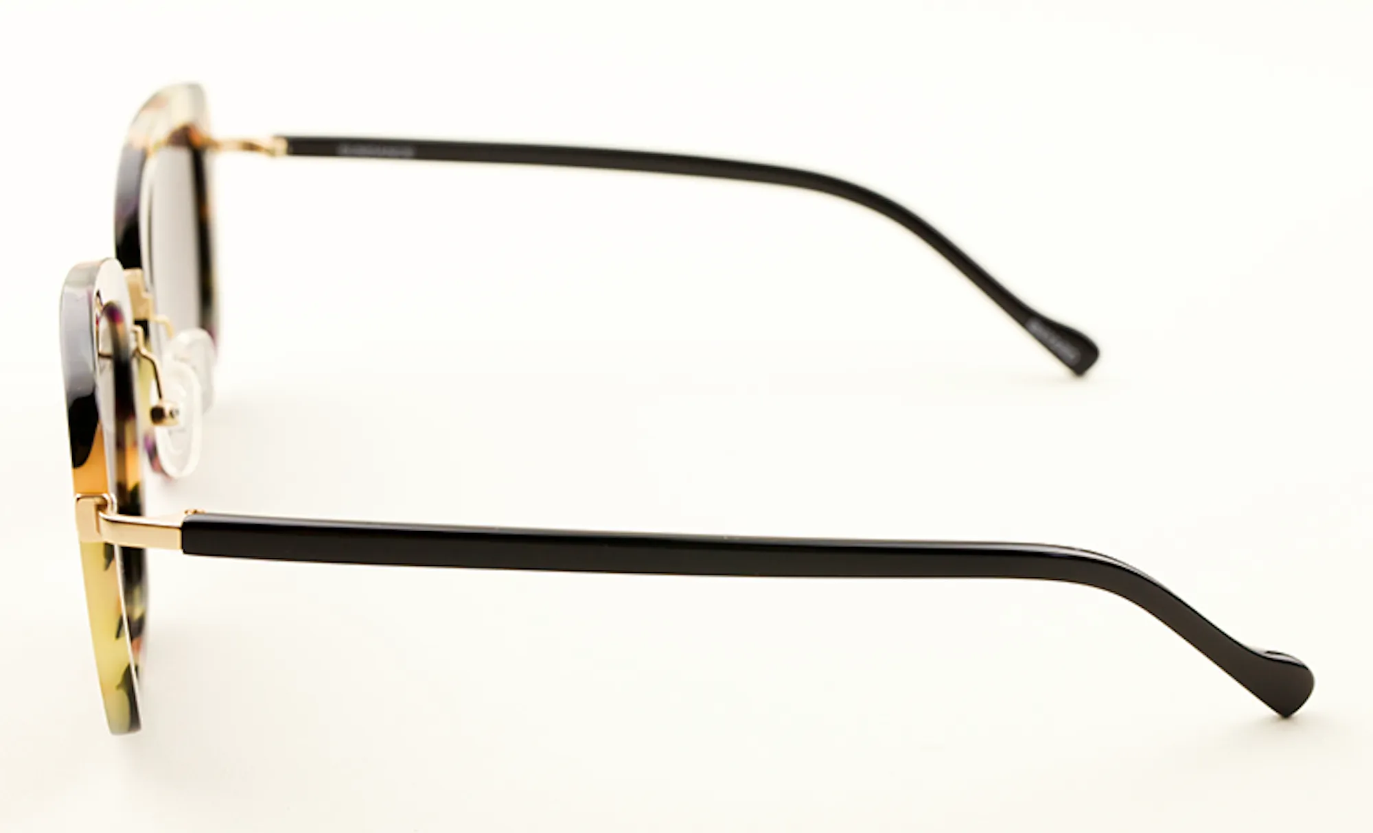 Mott & Bayard Sundace