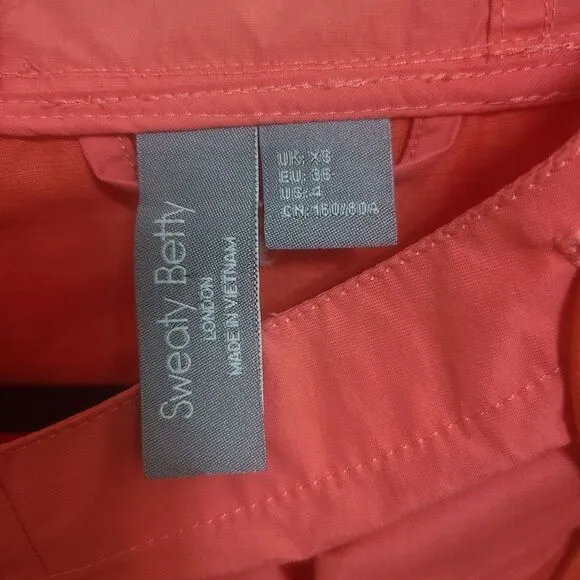 NEW Sweaty Betty Nomad Tulip Red Jacket Pullover Hood Lightweight Size XS