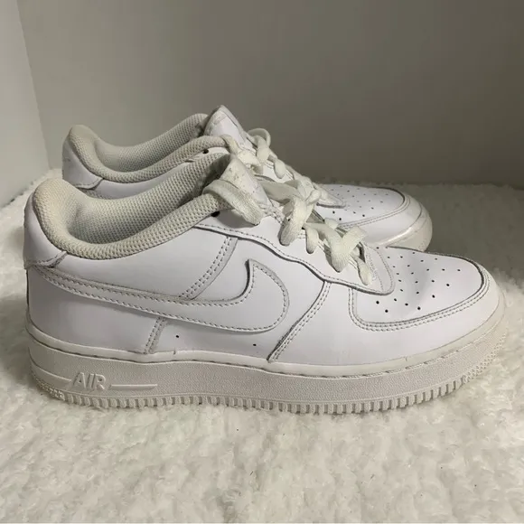 Nike Air Force 1 Low GS Triple White Shoes DH2920-111 Size‎ 6y