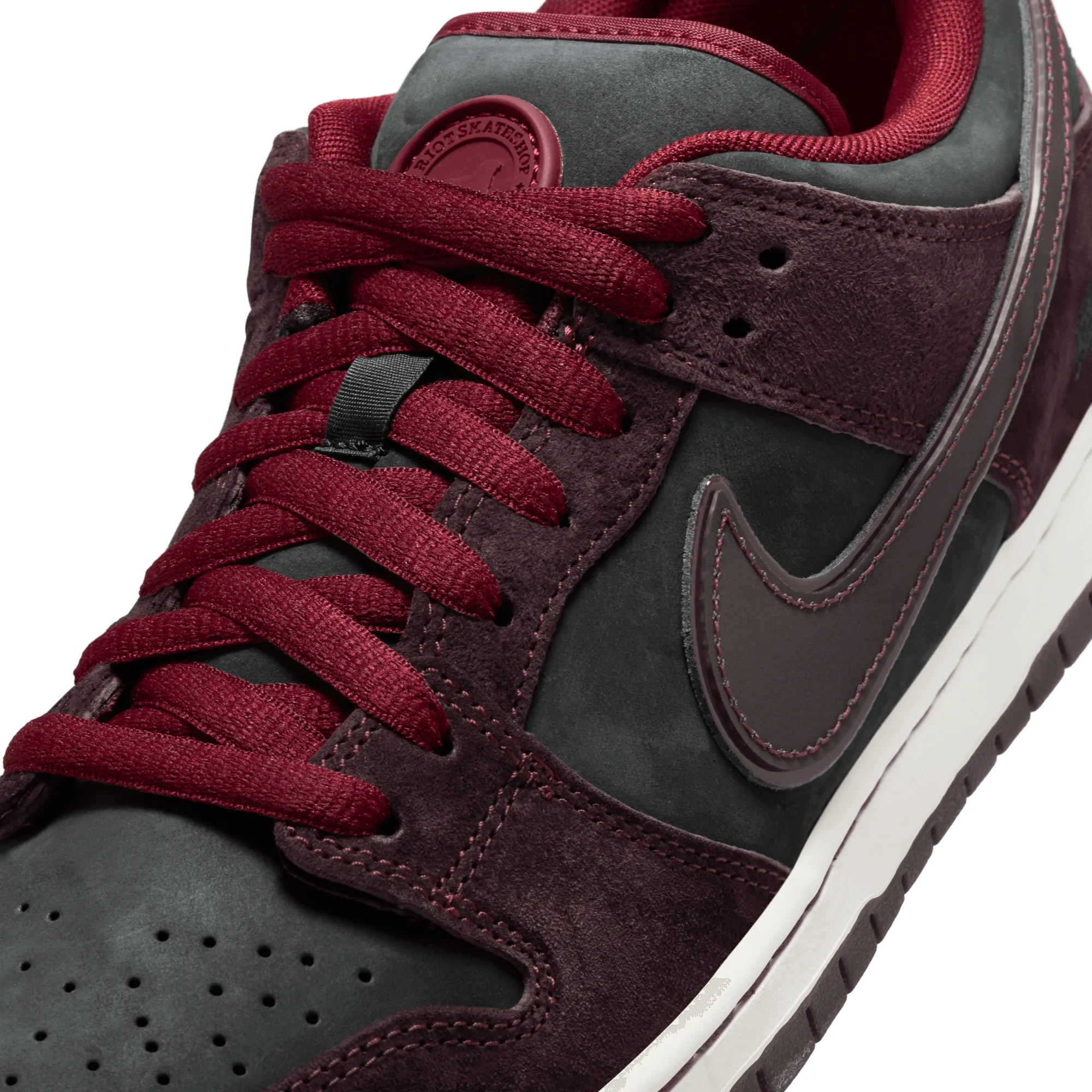 NIKE SB DUNK LOW PRO QS