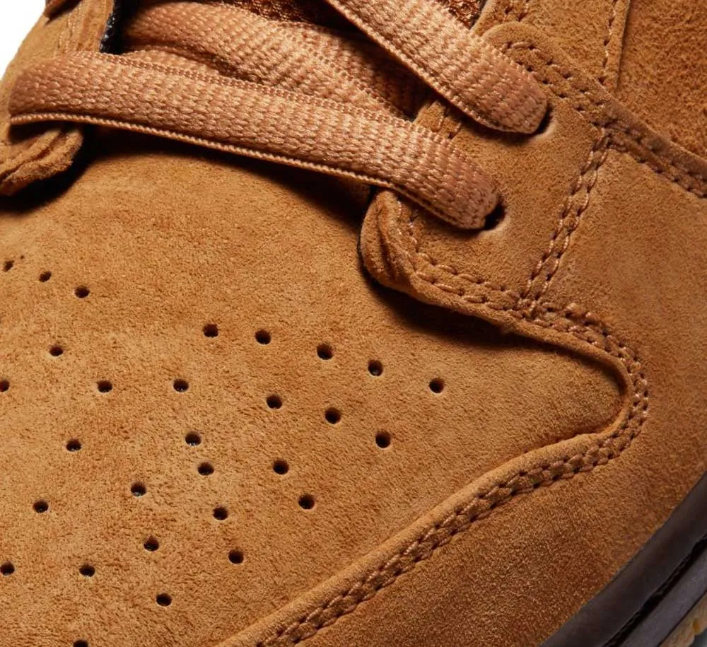 NIKE SB DUNK LOW PRO