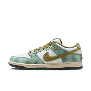 NIKE SB DUNK LOW PRO