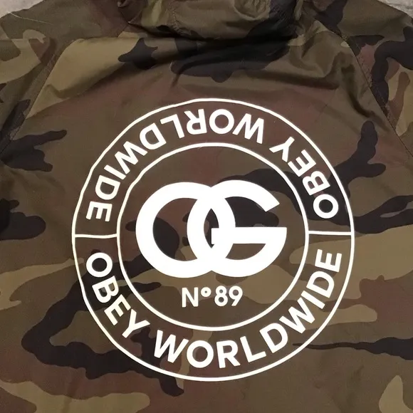 Obey Womens Camouflage Hooded Jacket Size XS Softshell Nylon Windbreaker Zip Up