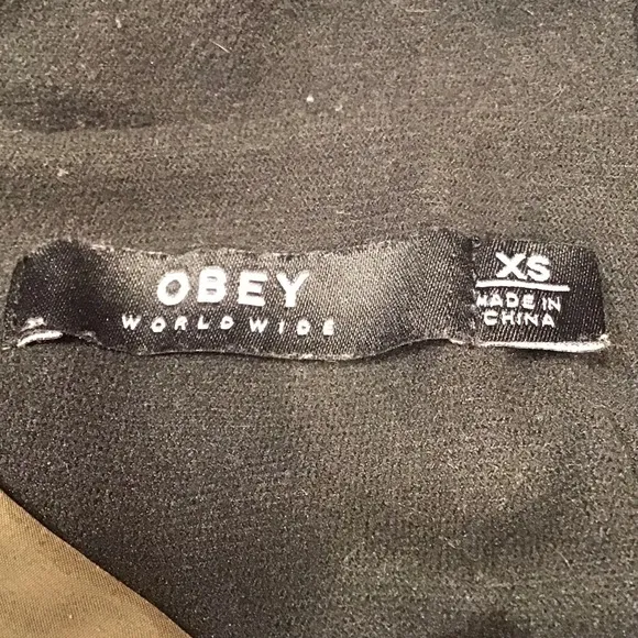 Obey Womens Camouflage Hooded Jacket Size XS Softshell Nylon Windbreaker Zip Up