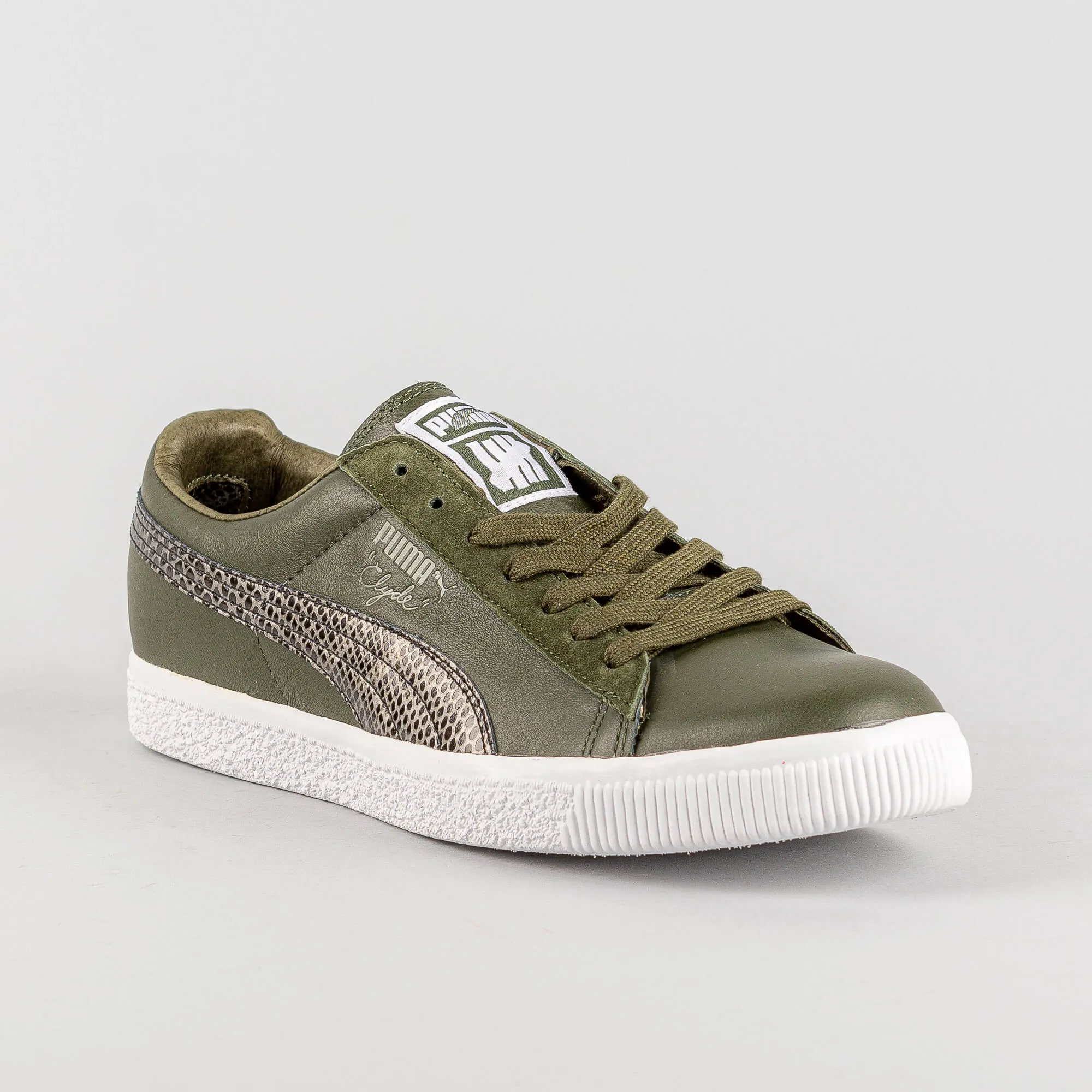 Puma clyde x undftd snakeskin