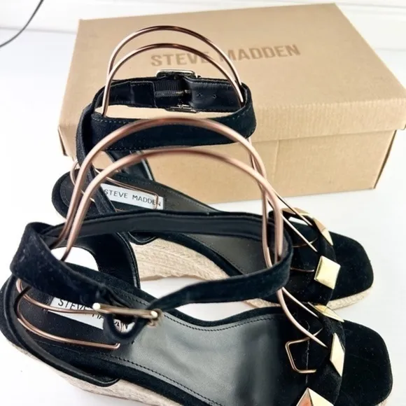 Steve Madden  Sunty Wedge Sandal womens size 10 Blank Ankle Strap Studs