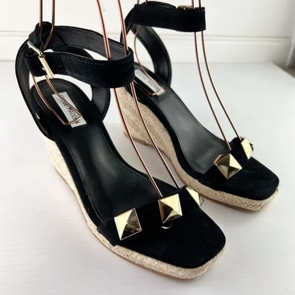 Steve Madden  Sunty Wedge Sandal womens size 10 Blank Ankle Strap Studs