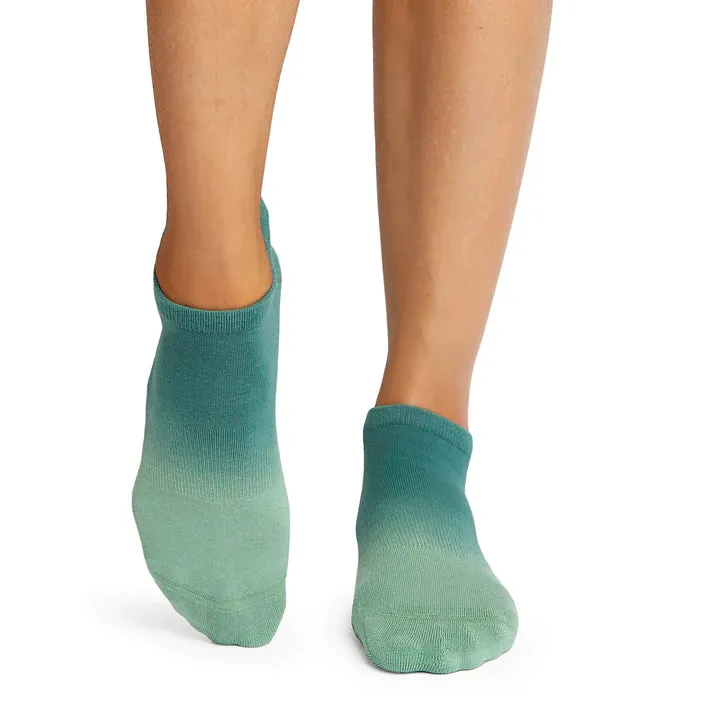 Tavi Savvy Grip Socks