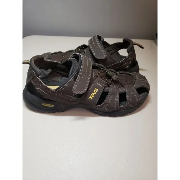 Teva Forebay River Sandal Men's Size 9.