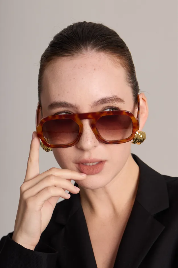 The Gigi Sunglasses | Chestnut