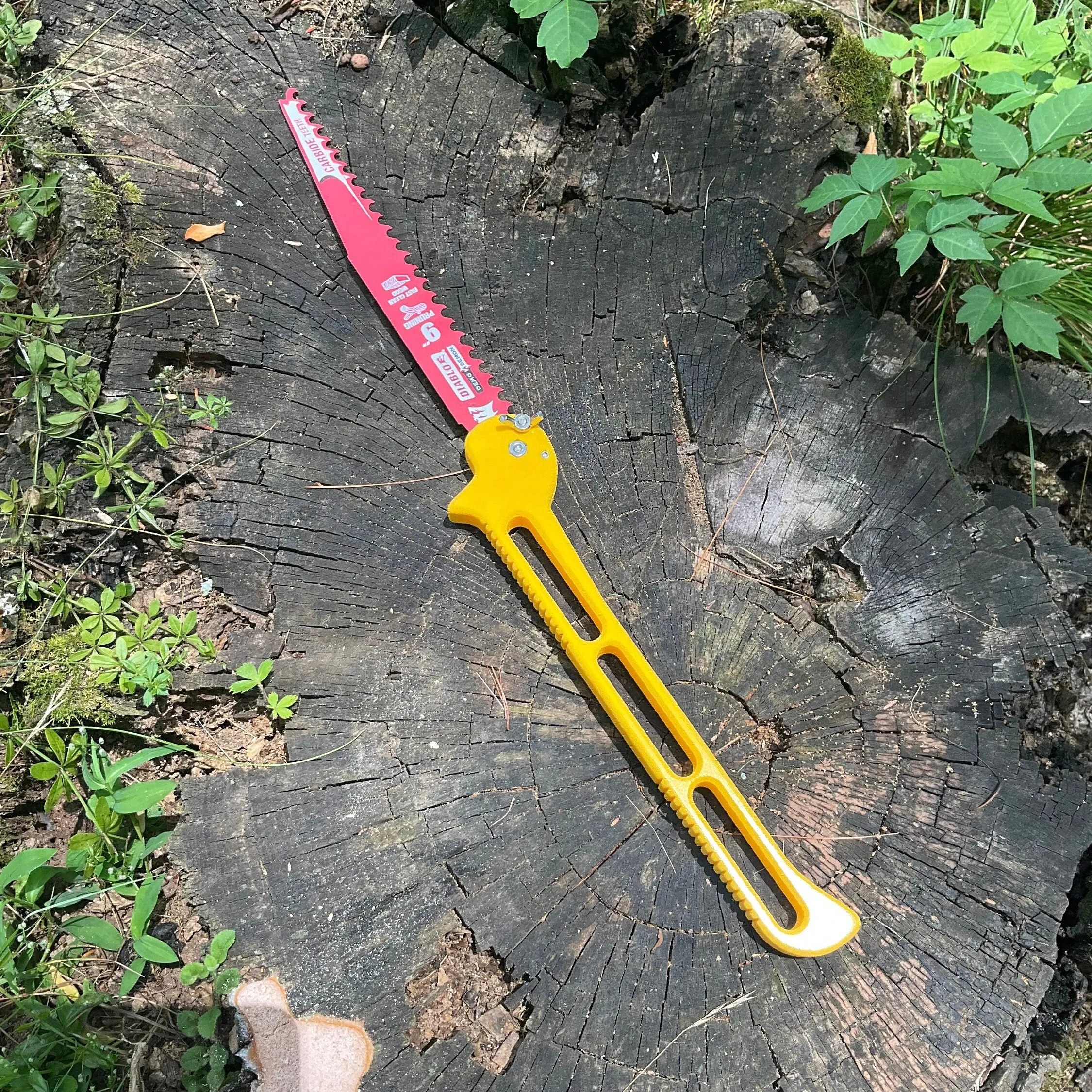 Ultralight 9" Folding Saw with Carbide Blade