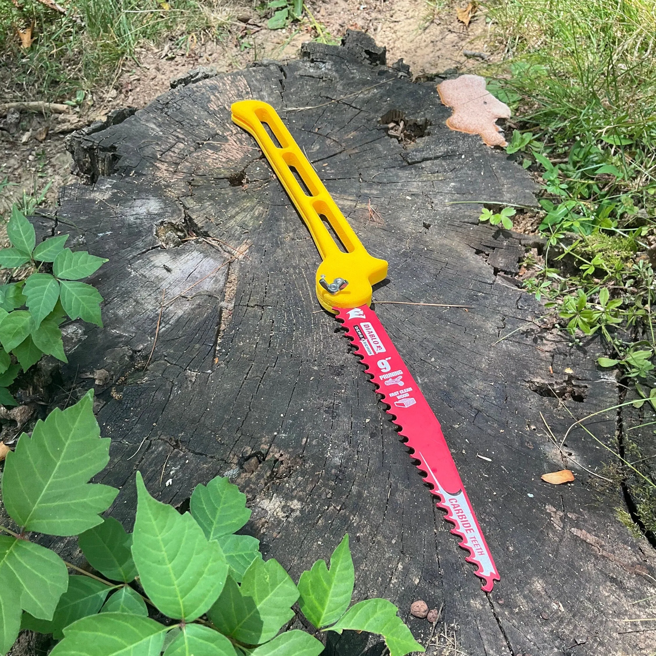 Ultralight 9" Folding Saw with Carbide Blade