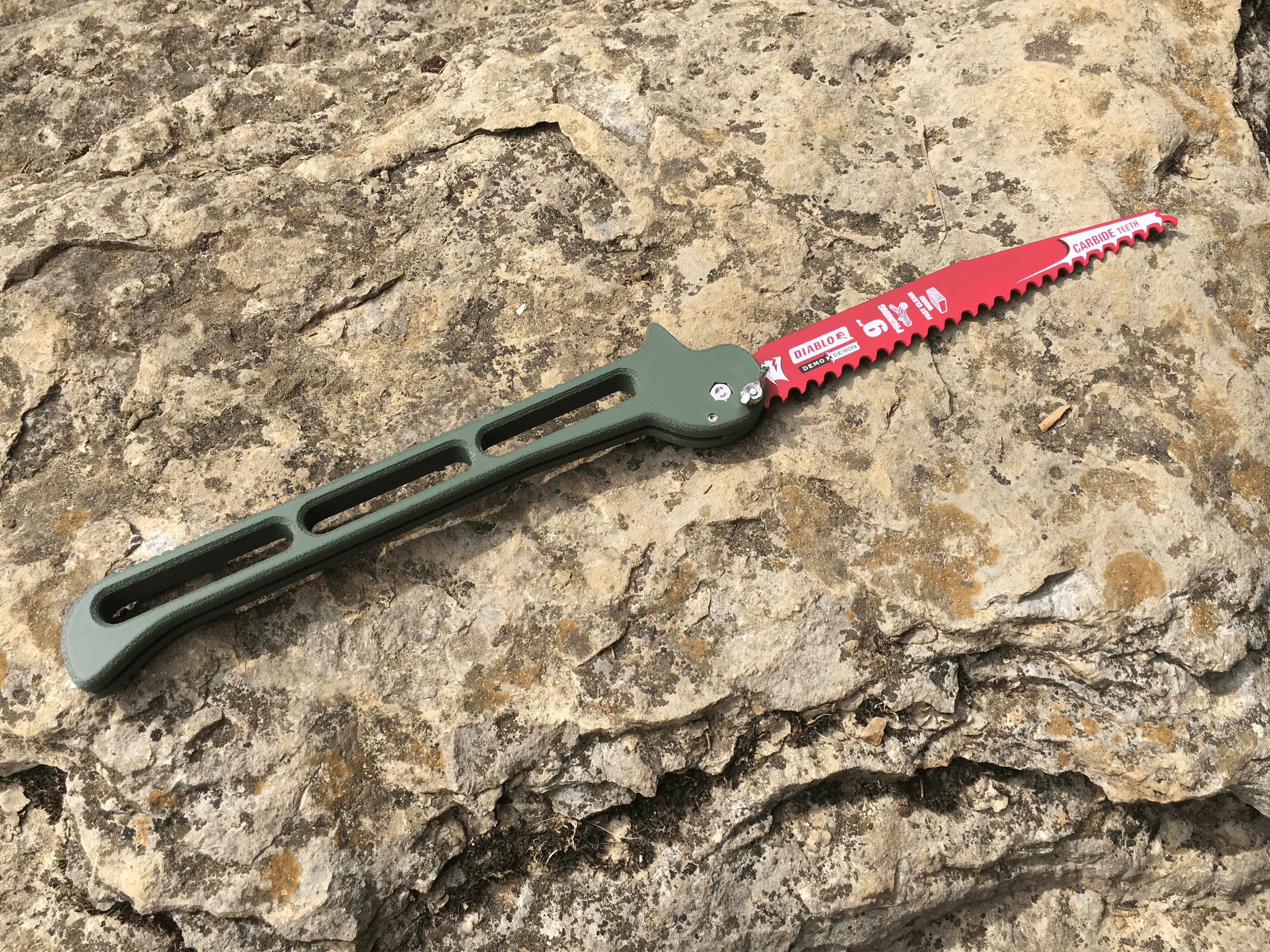 Ultralight 9" Folding Saw with Carbide Blade