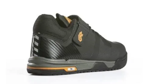 Unparallel Mens Dustup