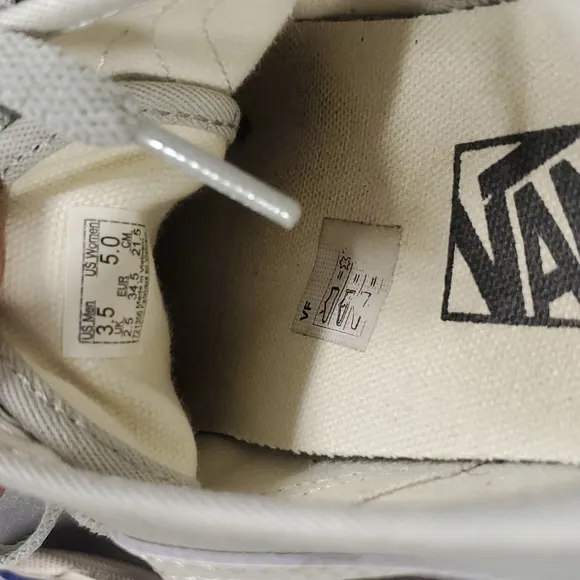 Vans Grey and White Board Shoes SZ 5