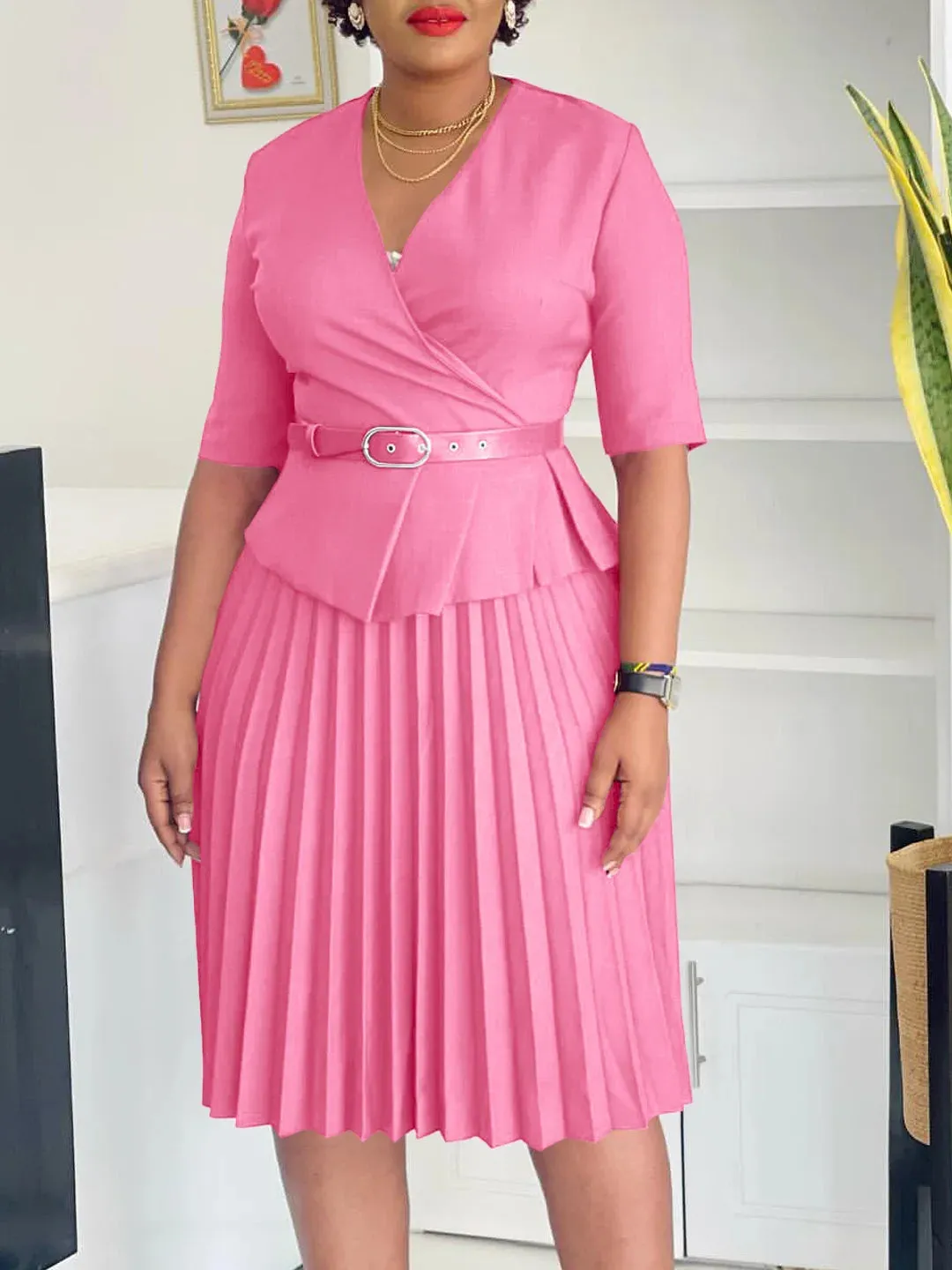 Women's 2024 New Fashion Plus Size V-Neck Pleated Dress
