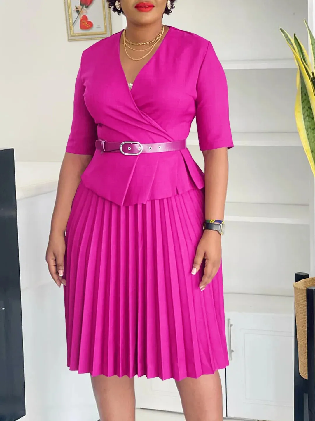 Women's 2024 New Fashion Plus Size V-Neck Pleated Dress