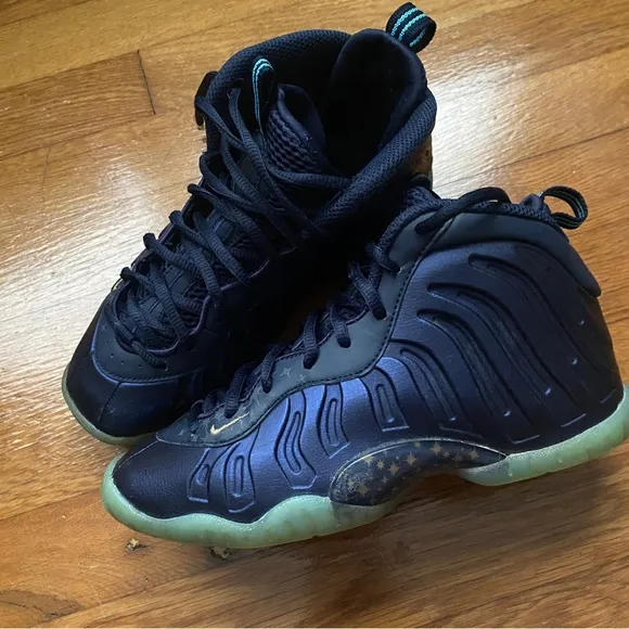 Womens Nike Air Foamposite One Obsidian Metallic Gold