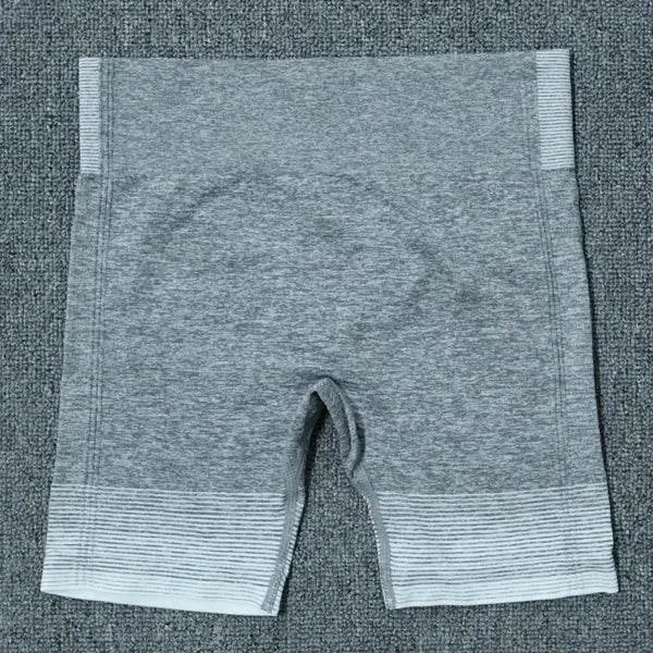 Women's Seamless Striped Gym Wear Shockproof Sports Bra Running T-shirt Fitness Shorts Fashion Elastic Tight Yoga Pants Set